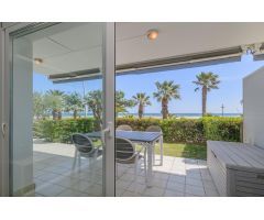 ? Una joya frente al Mediterráneo: planta baja con salida a la playa