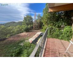 Chalet independiente en Urb. Monteamor