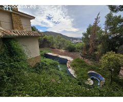 Chalet independiente en Urb. Monteamor