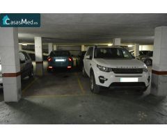 CALLE BACHILLER, se alquila plaza de garaje para coche PEQUEÑO en el edificio más moderno de la zona