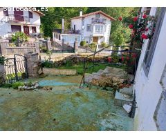 CASA DE PIEDRA DE TRES PLANTAS EN EL CENTRO DE BUSTABLADO (CANTABRIA)