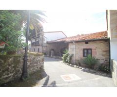 CASA DE PIEDRA CON BONITO TERRENO CERRADO