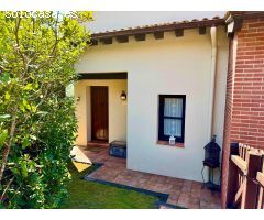 CHALET PAREADO EN URBANIZACIÓN PRIVADA EN TRASIERRA