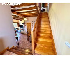 CHALET PAREADO EN URBANIZACIÓN PRIVADA EN TRASIERRA