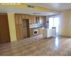 SE VENDE ESTUPENDO PISO EN ALBATERA.