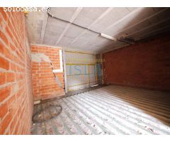 A  la venta, en Limpias, dos Locales Comerciales y Nave