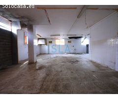 A  la venta, en Limpias, dos Locales Comerciales y Nave