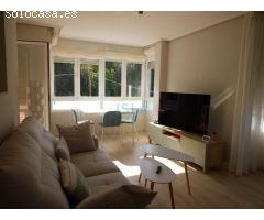 Amplio piso en Urb. con Piscina