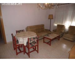 Piso muy centrico, seminuevo y economico. Dos dormitorios.