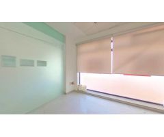 ¡Gran oportunidad en El Campello! Este amplio local de 504 m2 construidos se encuentra en San Bartol