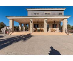 OPORTUNIDAD ÚNICA!!! Magnífico chalet de lujo en Sax