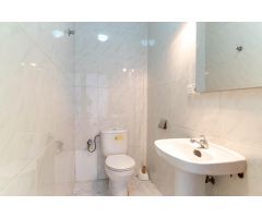 ¡Oportunidad Única! Amplio Local Comercial en El Campello
