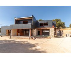 ¡ OPORTUNIDAD CHALET EN TIBI! URBANIZACIÓN TEROL