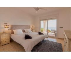 Villa de Lujo en Venta en Manilva, Málaga