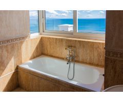 Villa de Lujo en Venta en Manilva, Málaga