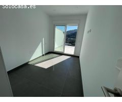 Dúplex en Venta en Ojén, Málaga