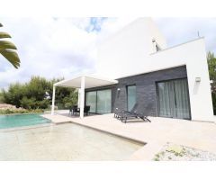 Moderna villa en Las Colinas Golf [amp;] Country Club con licencia turistica