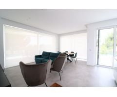 Moderna villa en Las Colinas Golf [amp;] Country Club con licencia turistica