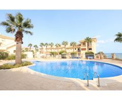 Apartamento primera linea con vistas al mar en Aguamarina