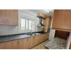 Casa a la venta en Canyelles