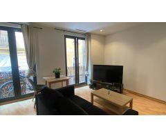 Piso en Venta en Barcelona (Ciutat Vella/ El Raval)