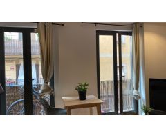 Piso en Venta en Barcelona (Ciutat Vella/ El Raval)