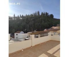 Casa de Pueblo en Venta en Benamocarra, Málaga