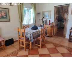 Casa de Pueblo en Venta en Viñuelas de Arriba, Málaga