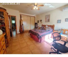 Casa de Pueblo en Venta en Viñuelas de Arriba, Málaga