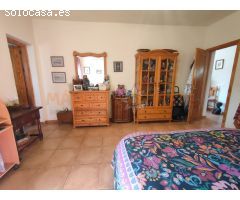 Casa de Pueblo en Venta en Viñuelas de Arriba, Málaga