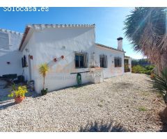 Casa de Pueblo en Venta en Viñuelas de Arriba, Málaga