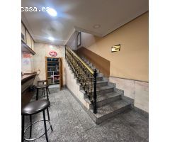 BAR EN PLENO FUNCIONAMIENTO