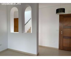 VENTA DE IMPRESIONANTE VILLA ENEBRO 3 DORMITORIOS 3 BAÑOS EN LA TORRE GOLF RESORT