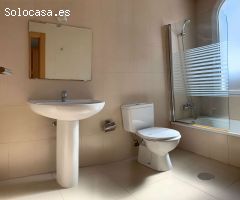 VENTA DE IMPRESIONANTE VILLA ENEBRO 3 DORMITORIOS 3 BAÑOS EN LA TORRE GOLF RESORT