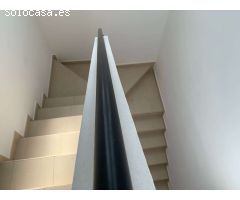VENTA DE IMPRESIONANTE VILLA ENEBRO 3 DORMITORIOS 3 BAÑOS EN LA TORRE GOLF RESORT