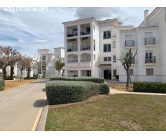 GRAN APARTAMENTO EN PLANTA BAJA FRENTE A LAS PISCINA Y AL CAMPO DE GOLF