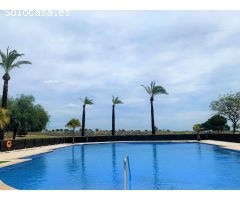 GRAN APARTAMENTO EN PLANTA BAJA FRENTE A LAS PISCINA Y AL CAMPO DE GOLF