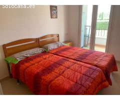 GRAN APARTAMENTO EN PLANTA BAJA FRENTE A LAS PISCINA Y AL CAMPO DE GOLF