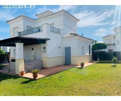 VACACIONES EN ESTA MARAVILLOSA VILLA CON PISCINA PRIVADA EN LA TORRE GOLF RESORT