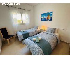 VACACIONES EN ESTA MARAVILLOSA VILLA CON PISCINA PRIVADA EN LA TORRE GOLF RESORT