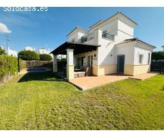 VACACIONES EN ESTA MARAVILLOSA VILLA CON PISCINA PRIVADA EN LA TORRE GOLF RESORT