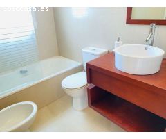 VACACIONES EN ESTA MARAVILLOSA VILLA CON PISCINA PRIVADA EN LA TORRE GOLF RESORT