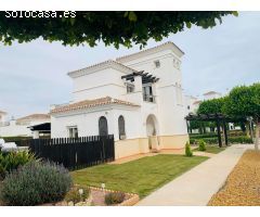 VACACIONES EN ESTA MARAVILLOSA VILLA CON PISCINA PRIVADA EN LA TORRE GOLF RESORT