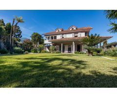 EXCLUSICA VILLA EN PUERTO DE LA CRUZ CON SUELO URBANIZABLE
