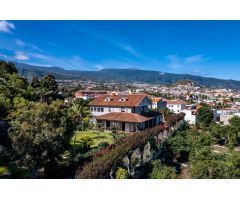 EXCLUSICA VILLA EN PUERTO DE LA CRUZ CON SUELO URBANIZABLE