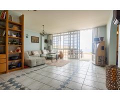 Impresionante Casa Moderna con Vistas al Océano y las Montañas en Icod de los Vinos, Tenerife.