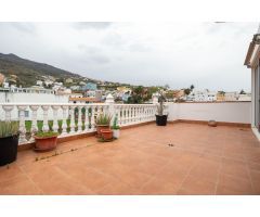 CASA EN SANTA URSULA