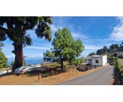 CASA  A REFORMAR CON TERRENO