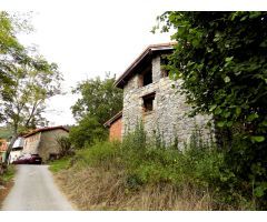 Casa de Pueblo en Venta en Salas, Asturias