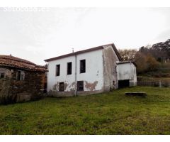 Casa de Pueblo en Venta en Salas, Asturias